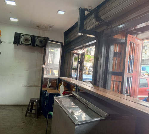Petare. Venta Fondo De Comercio. Incluye Local En Alquiler