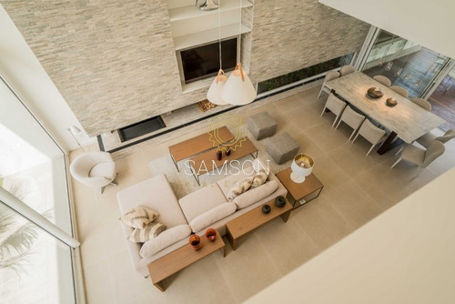 Hermosa Casa En Venta, En La Ciudad De Punta Del Este- Ref: 63759