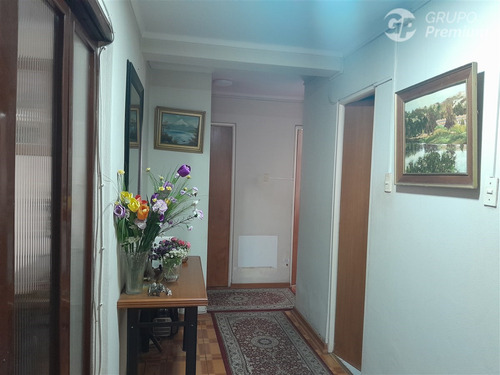 Venta De Departamento De 3 Dorm. 2 Baños En Viña Del Mar