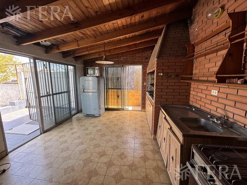 Venta Ph 3 Ambientes Con Cochera Y Quincho En Wilde
