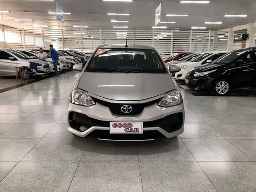 Imagem 2 de 11 de Toyota Etios 2018 1.5 16v X 4p