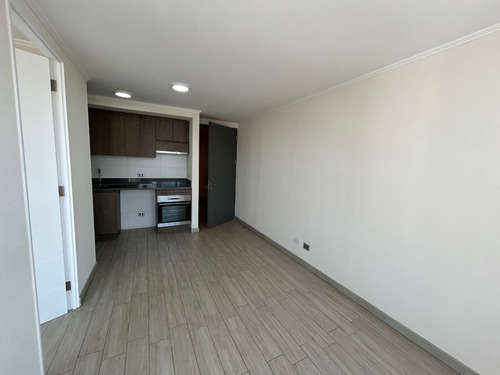 Metro Lo Ovalle; Impecable - 1dorm+1b, Oriente, Codjc