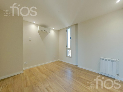 Venta Departamento De 3 Dormitorios Con Balcón A Metros Del Rio Calidad Premium