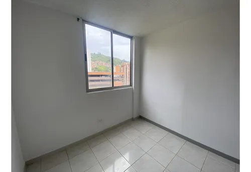 Apartamento En Arriendo En Itagüí, Centro De La Moda