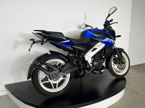 Imagen 9 de 19 de Bajaj Pulsar 200