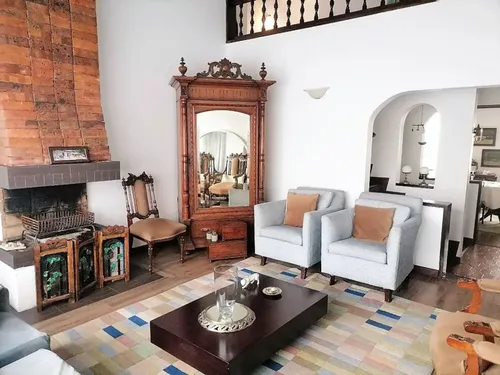 Casa En Venta En Alhambra. Cod V15001