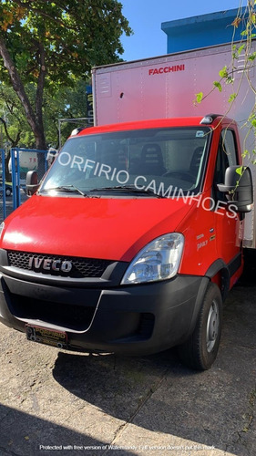 Imagem 4 de 15 de Iveco 35s14