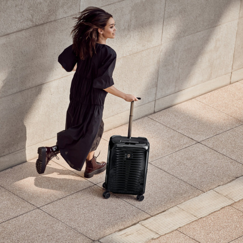 Victorinox Maleta Airox Frequent Flyer Hardside Carry-on Color Negro