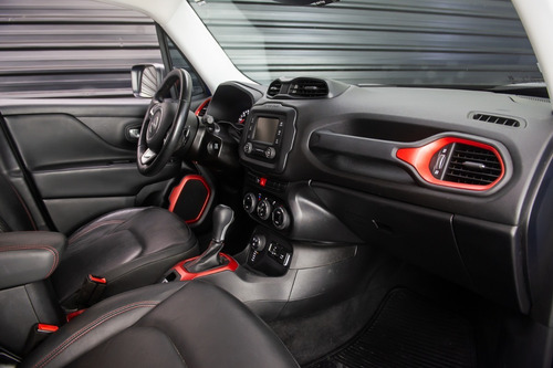 Imagem 7 de 11 de 2018 Jeep Renegade Trailhawk Diesel