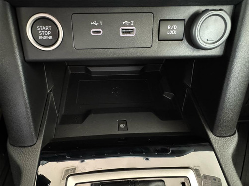 Mitsubishi Triton 2.4 BITURBO DIESEL CD HPE 4X4 AUTOMÁTICO
