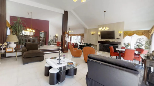 Impecable Y Espectacular Casa En Zona Lugano Cerca Del Shopping