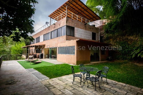 Casa En Venta En Alto Hatillo. 