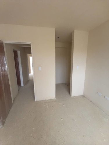Imagen 7 de 10 de Townhouse En Venta Altos De Aricagua Mañongo Obra Gris Gavip