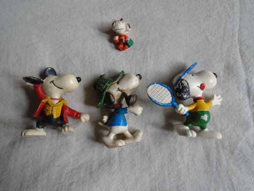 Lote 4 Muñecos Miniatura. Snoopy. 1958/66. United Feature