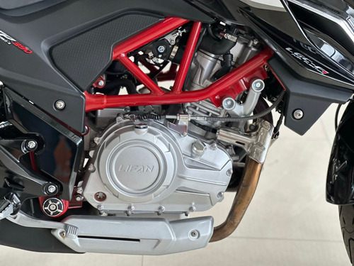 Voge 300r