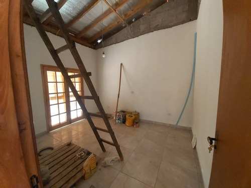 Imagem 6 de 14 de Chácara Ibiuna Casa Nova, Piscina,boa Localização! Ligue Já
