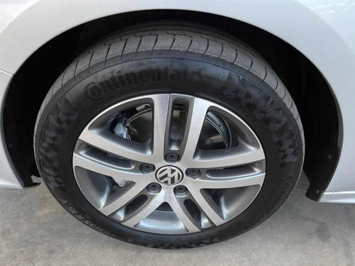 Imagen 14 de 15 de Volkswagen Jetta 2.5 Trendline Tiptronic At 2016
