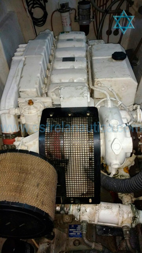 Imagem 11 de 15 de Lancha Catamarã 72 Iate Barco N Phantom Azimut Ferretti