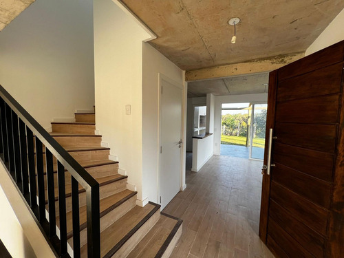 Alquiler De Casa De 3 Dormitorios En San José De Carrasco