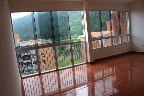 Imagen 1 de 4 de Se Vende Espectacular Penthouse En El Gianny