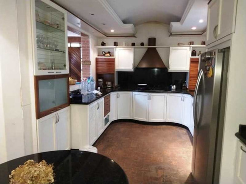 Imagen 5 de 9 de Casa En Urb. El Parral