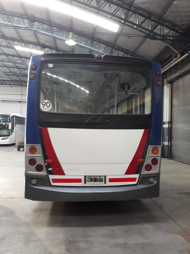 Imagen 5 de 8 de Mercedes Benz Of 1418 32 Asientos Urbano Ugarte 2014