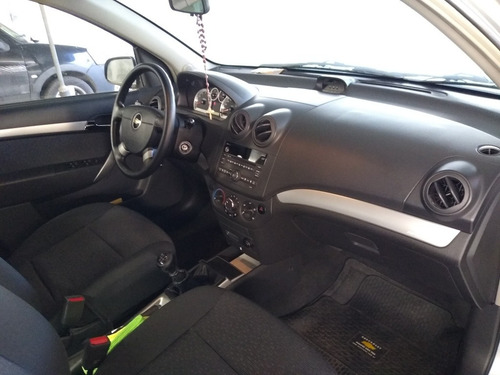 Imagen 5 de 12 de Chevrolet Aveo 2011 1.6 Lt 33.000 Kms