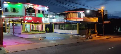 Hotel y resort en venta