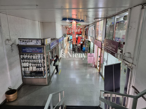 Céntrico Local Comercial En Arriendo - Caupolicán/barros