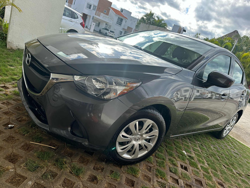 Mazda Mazda 2 1.5 I At At