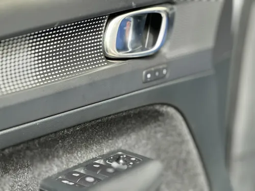 Volvo XC40 R-DESIGN FWD