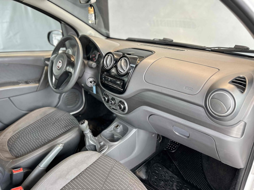 Fiat Palio 1.0 MPI ATTRACTIVE 8V FLEX 4P MANUAL