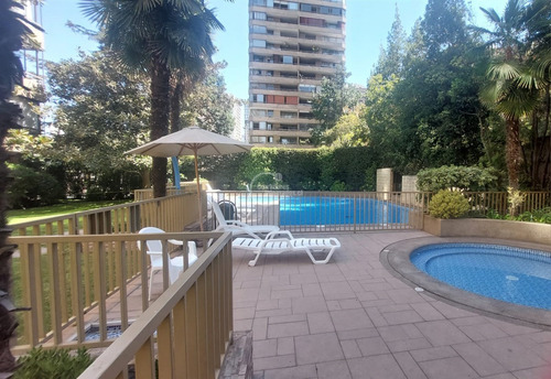 Departamento En Venta De 2 Dorm. En Las Condes