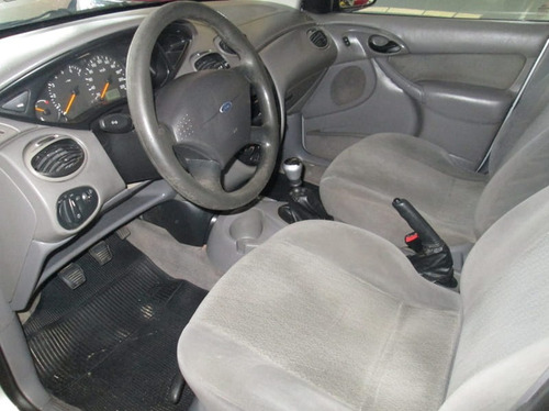 Ford Focus Ghia 2.0 Lfc 2002