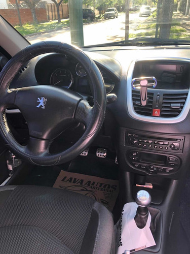 Peugeot 207 2011 1.6 Xt