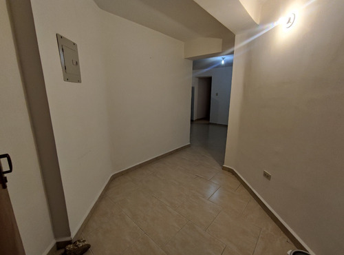 Imagen 2 de 14 de Se Vende Hermosos Apartamento En Turmero Av. Intercomunal Resd.los Roques Zona Aragua 04243785803
