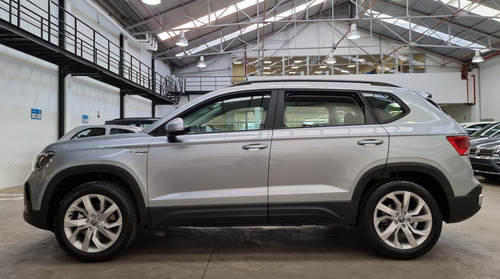 Imagen 4 de 25 de Volkswagen Taos 1.4 250 Tsi Comfortline My22 0km Dcolores
