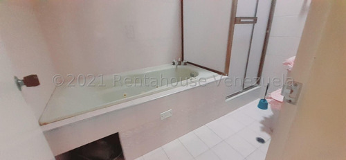 Imagen 3 de 30 de Casas En Venta En La Rosaleda Barquisimeto Código Flex: 22-4432 // 0424 556 57 59 Rentahouse Centro Occidente Monica C.