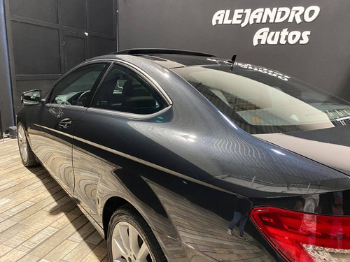 Mercedes Benz C250 Coupe 2011