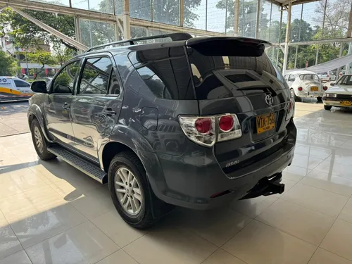 Toyota Fortuner 2.7l 4x2