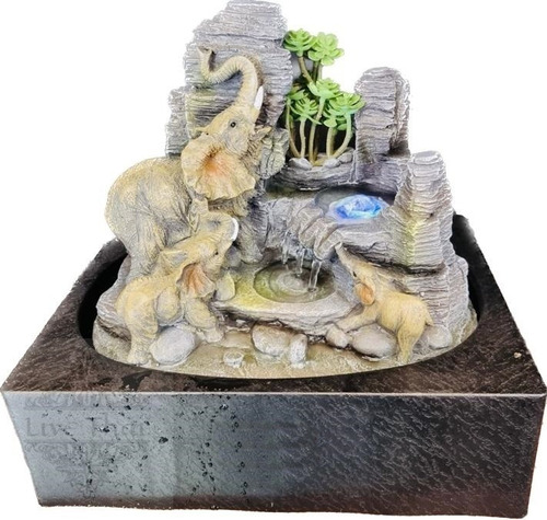 Fuente De Agua Mediana 29cm Habitat Montañas Elefantes Zn Ct