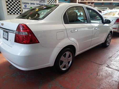 Imagen 3 de 11 de Chevrolet Aveo 2017 1.6 Lt Mt