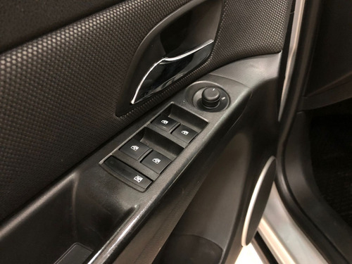 Imagen 10 de 15 de Chevrolet Cruze Lt 2.0 Diesel Sedan