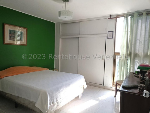 Apartamento En Venta 2333840 En La Urbina