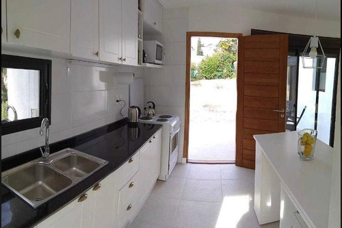 Preciosa Casa En Venta En Pinares