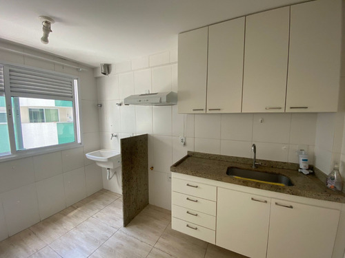 Vendo Apto A 3 Minutos Da Praia Do Forte No Jardim Flamboyant Em Cabo Frio R$530.000,00