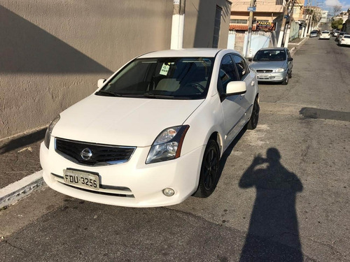 Imagem 1 de 6 de Nissan Sentra 2013 2.0 S Flex Aut. 4p