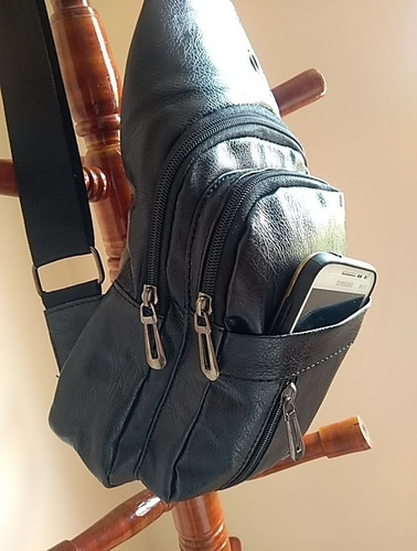 Imagem 3 de 6 de Bolsa Antifurto Transversal De Peito