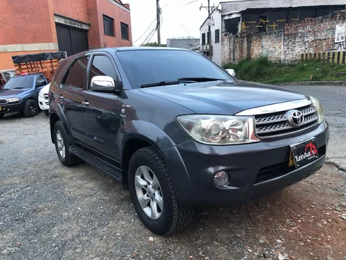 Toyota Fortuner 2.7l 4x2