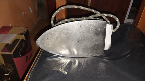 Antigua Plancha Electrica Atma (Usado)